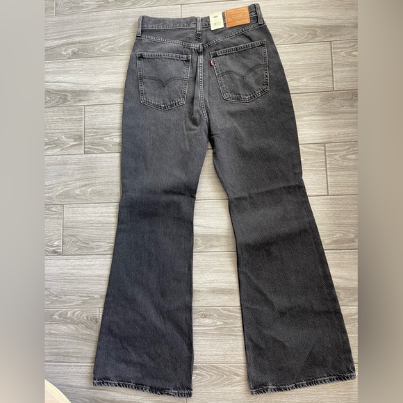 HOST Pick🎉Levi’s 70’s High Flare Black/Gray Wash jeans, Size 29 & 30 NWT!••• - Picture 7 of 16